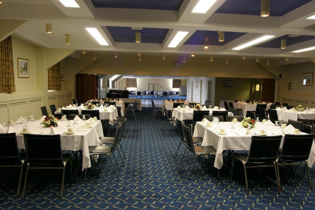 Slemon Park Hotel & Conference Centre Summerside Buitenkant foto